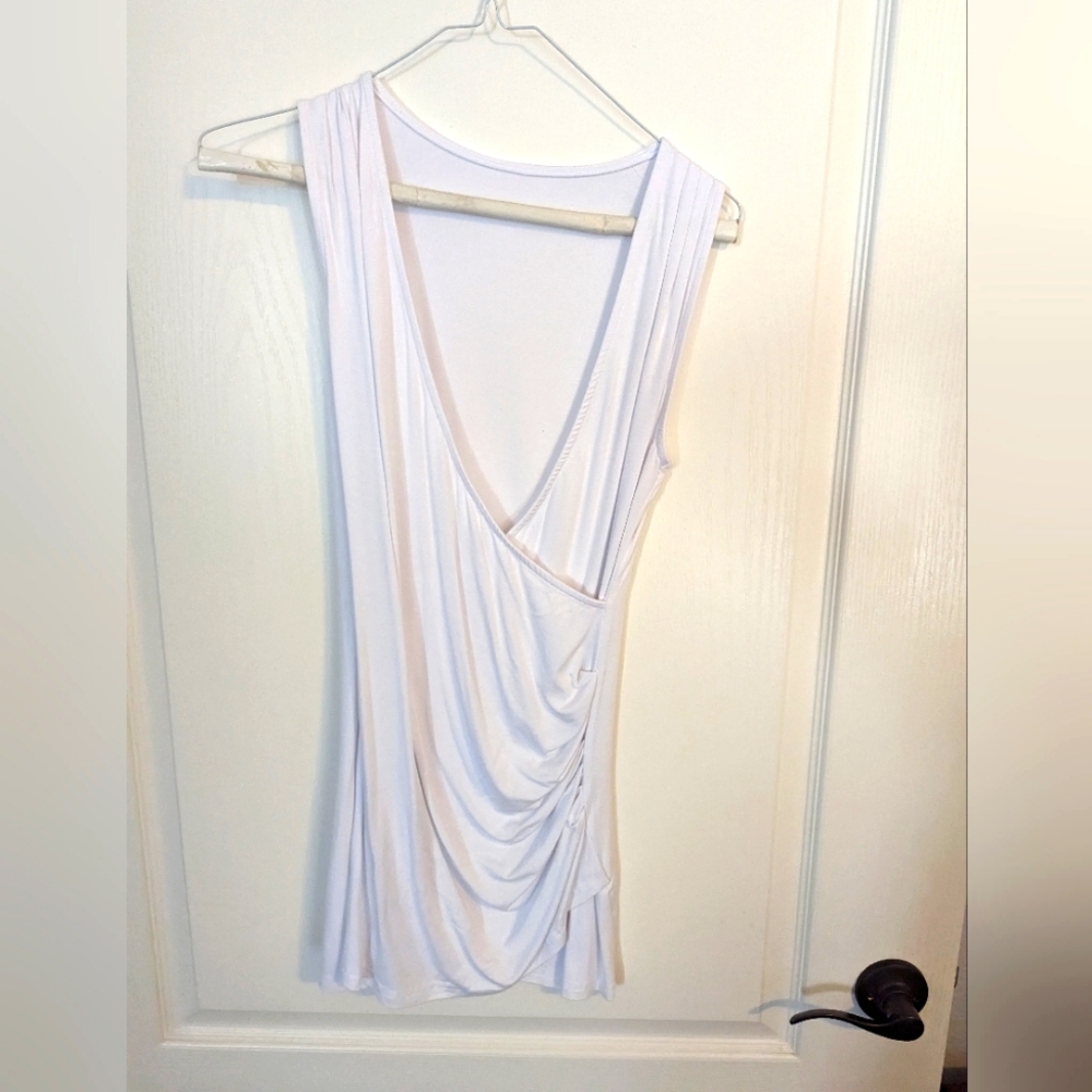 Long white neck top